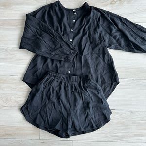 Black Commense set unworn with tags